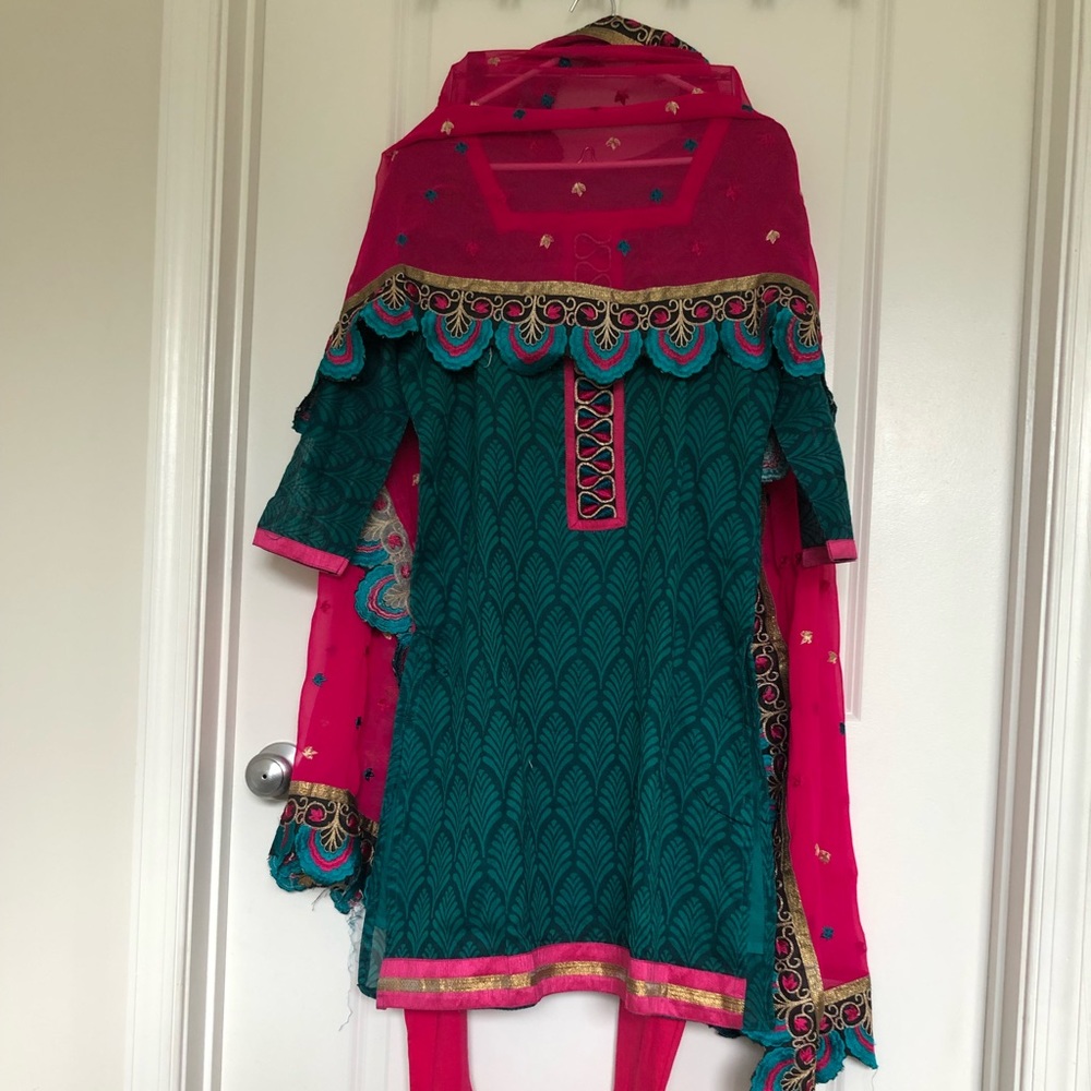 Emerald green and magenta pink Salwar Kameez with dupatta
